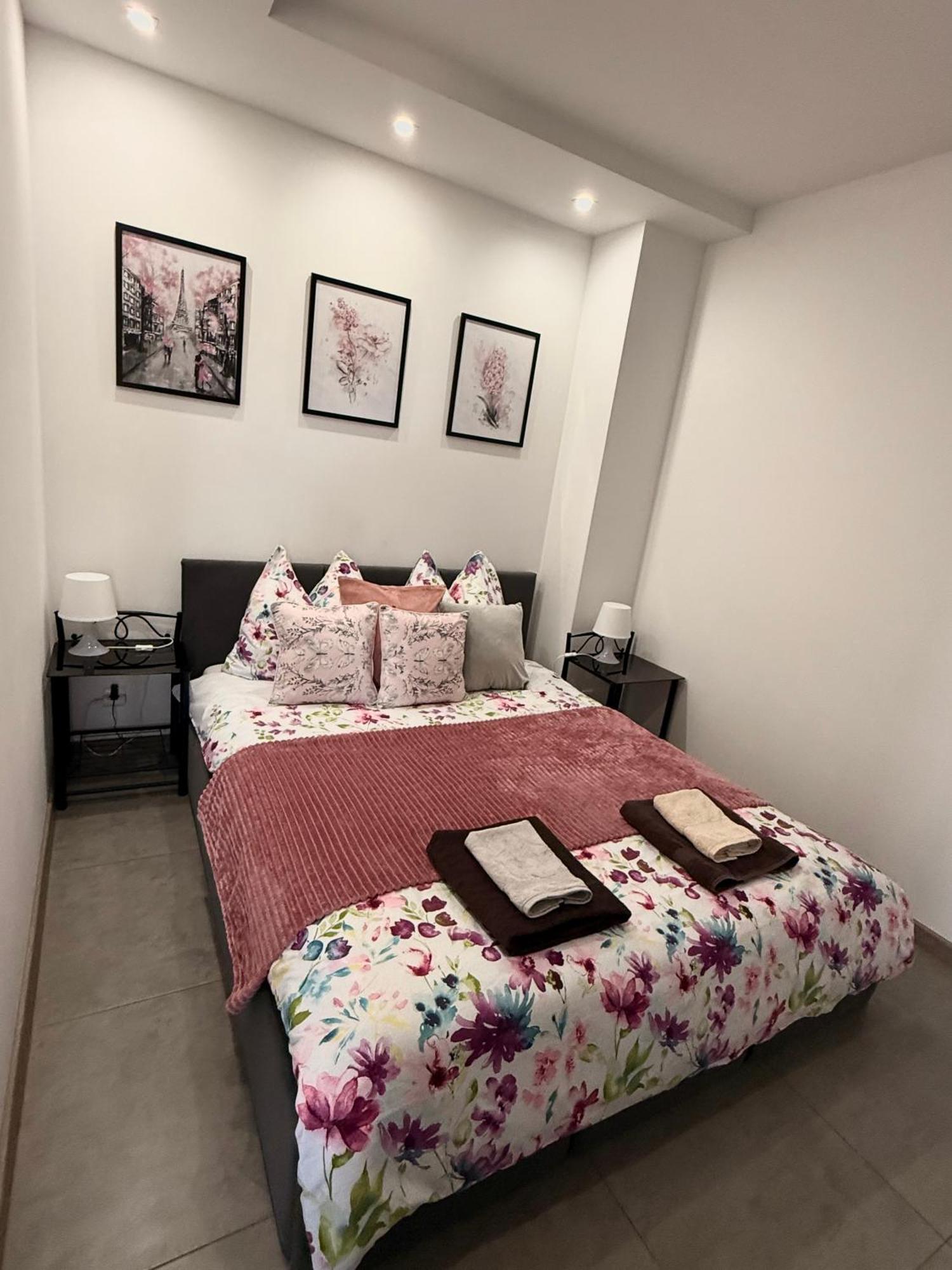 Apartament Studio Platan Svinoústí Exteriér fotografie