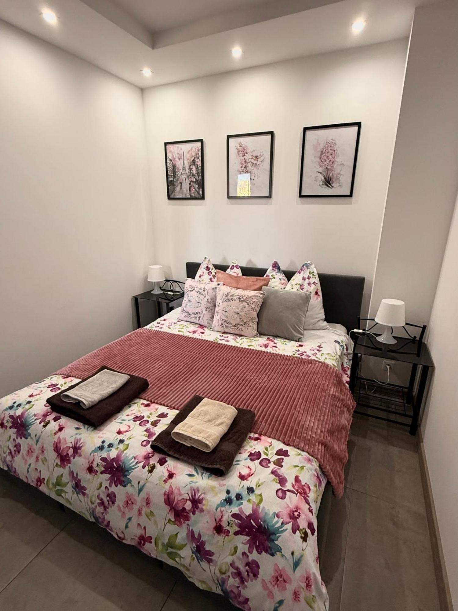 Apartament Studio Platan Svinoústí Exteriér fotografie